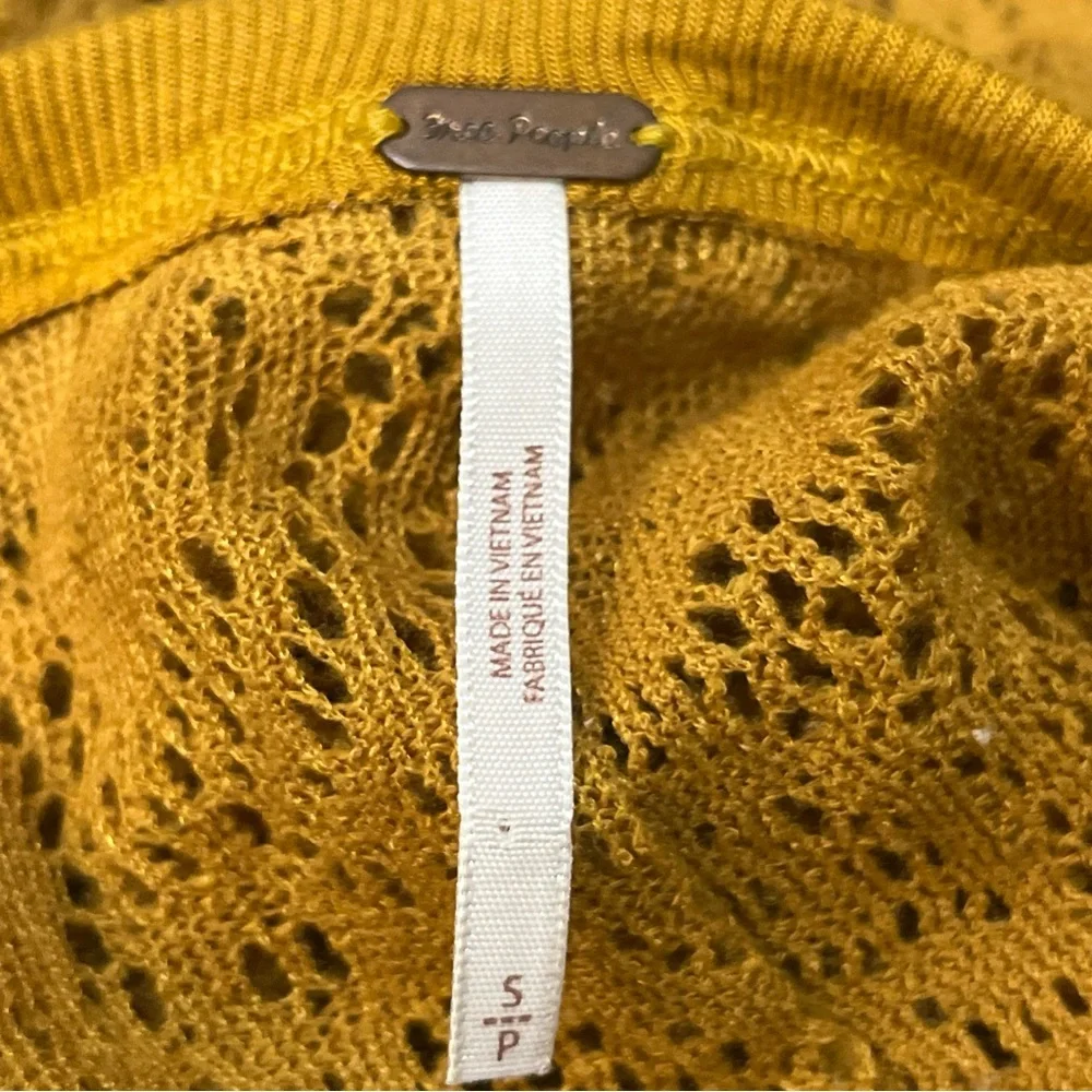 Free People Floral Soft Lace HiLo Oversize Sweater Top Mustard/ Gold Size‎ Small